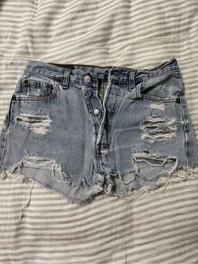 Levi's 501 distressed cut off shorts
